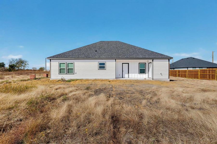 Exterior details and patio area of a home in , Alma (Image 21).