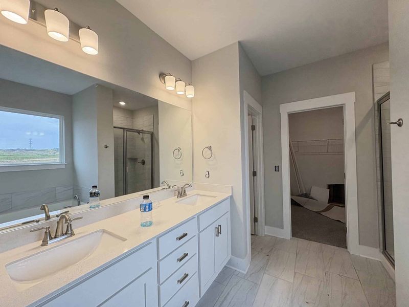 Furnished interior view inside a new home in , Gallatin (Image 3).