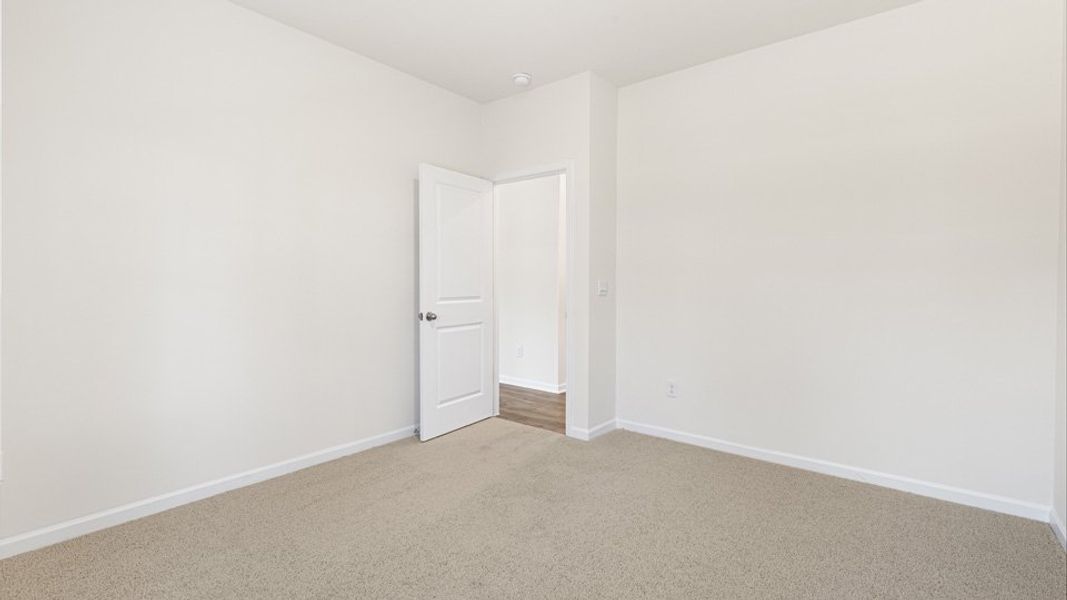 Spacious, unfurnished interior of a new home in Mason Ridge, Spring Lake (Image 30).