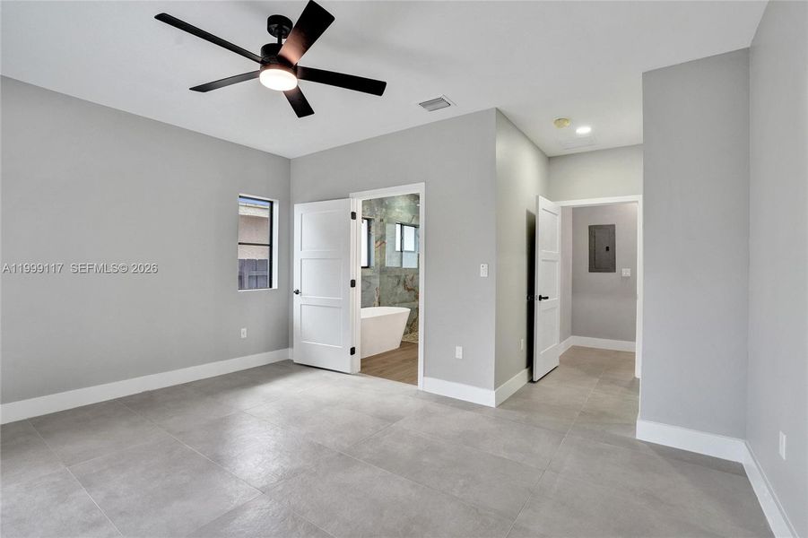Spacious, unfurnished interior of a new home in , West Park (Image 23).