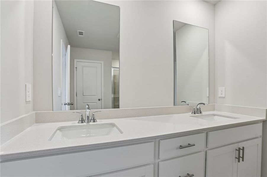 Close-up of interior finishes inside a home in Ivey Township, Dallas (Image 18). Close-up of interior finishes inside a home in Ivey Township, Dallas (Image 18).