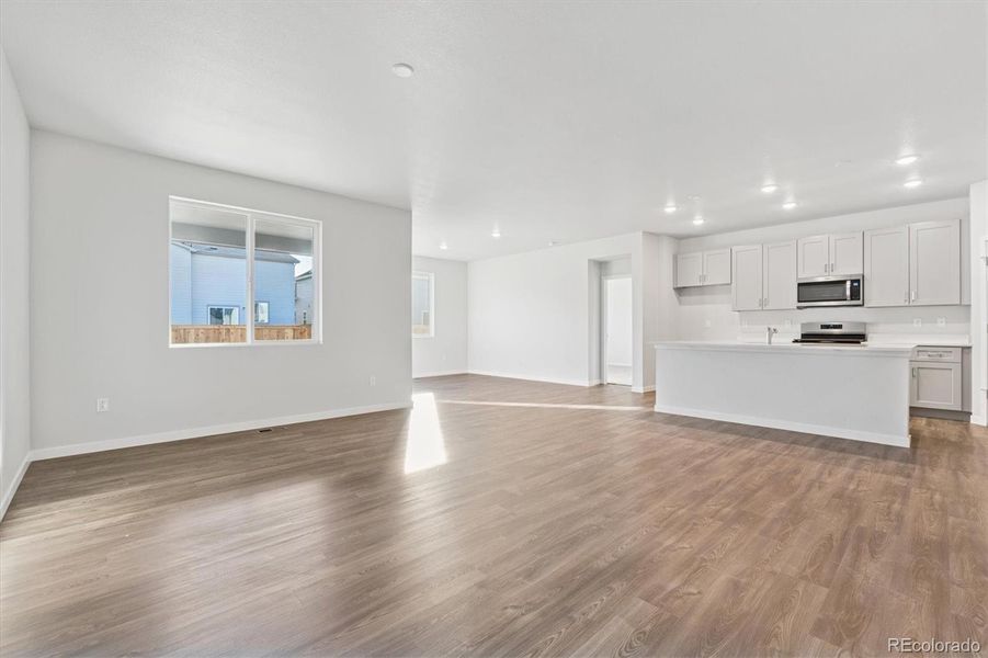 Spacious, unfurnished interior of a new home in Farmlore, Brighton (Image 21).