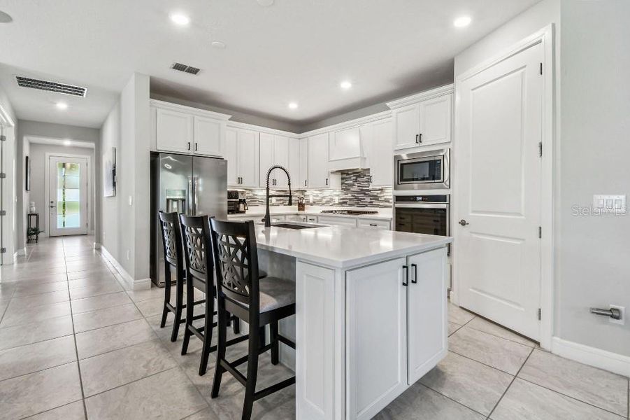 Furnished interior view inside a new home in , Land O' Lakes (Image 32).