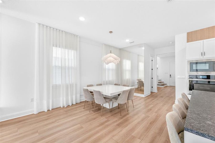 Furnished interior view inside a new home in , Winter Garden (Image 31).