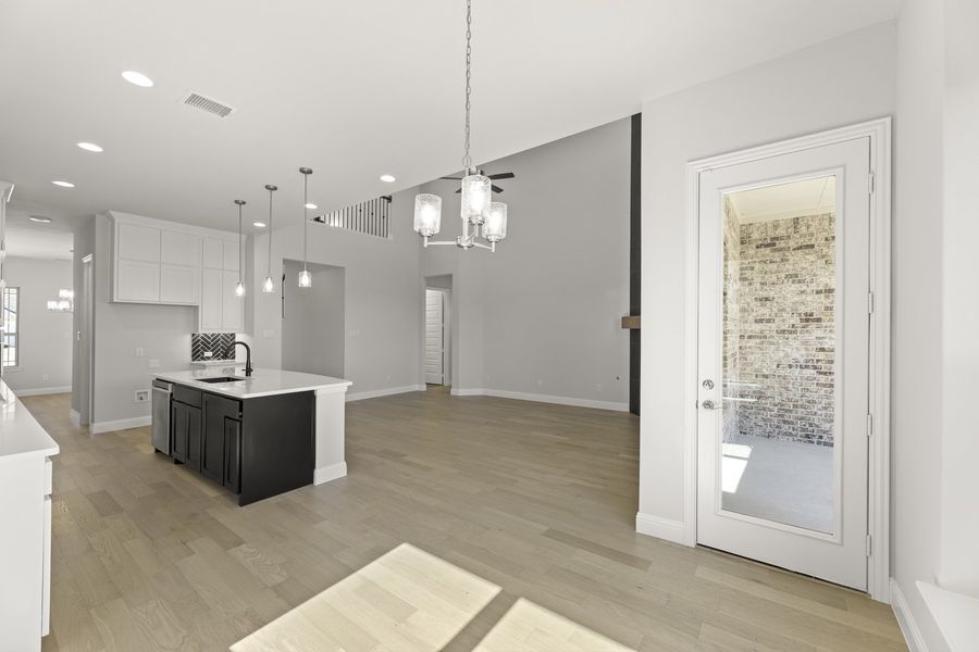 Spacious, unfurnished interior of a new home in Lake Shore Village, Rowlett (Image 22).