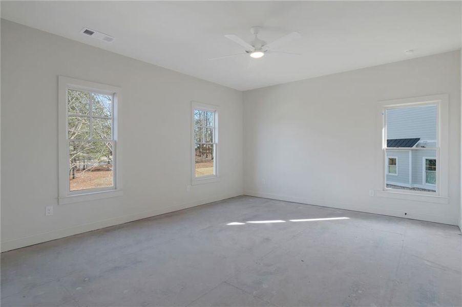 Spacious, unfurnished interior of a new home in , Statham (Image 25).