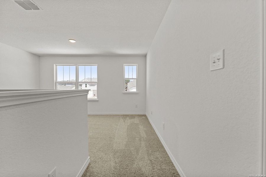 Spacious, unfurnished interior of a new home in Corley Farms, Boerne (Image 19).