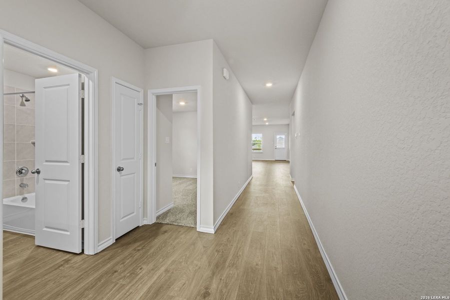 Spacious, unfurnished interior of a new home in Brookstone Creek, San Antonio (Image 20).