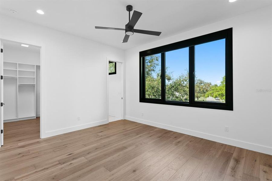 Spacious, unfurnished interior of a new home in , St. Petersburg (Image 23). Spacious, unfurnished interior of a new home in , St. Petersburg (Image 23).