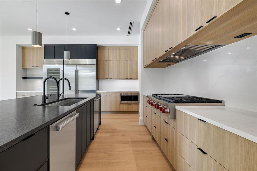 Furnished interior view inside a new home in , Farmers Branch (Image 14).