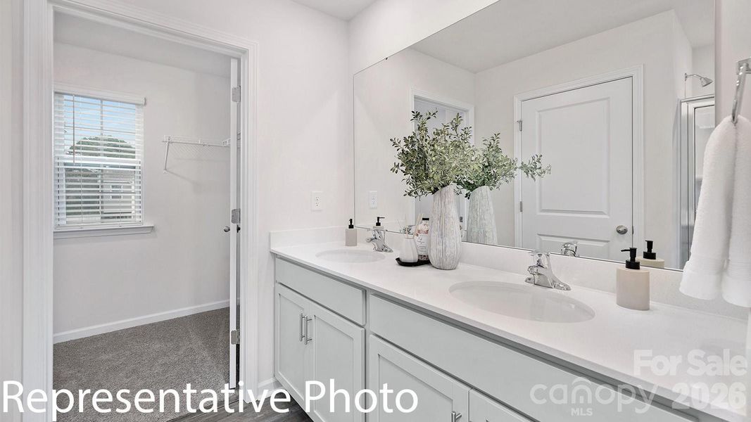 Furnished interior view inside a new home in Fergus Crossing, York (Image 15).