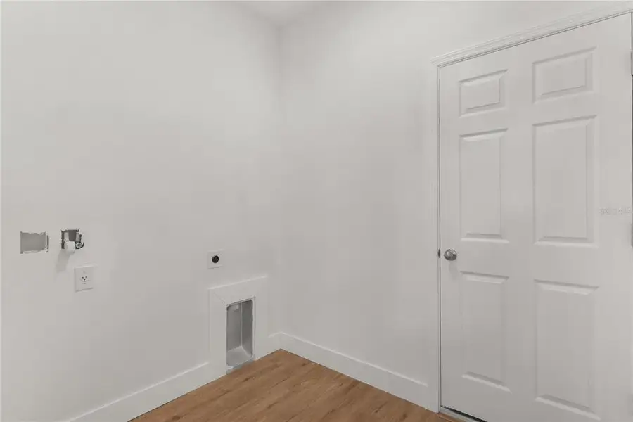 Spacious, unfurnished interior of a new home in , Palm Bay (Image 25).