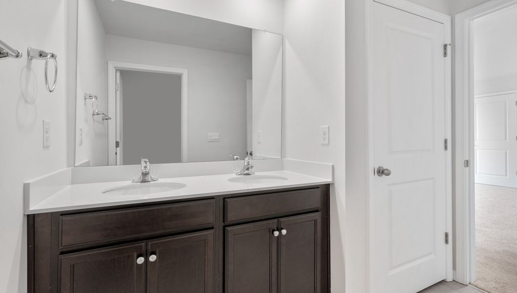 Furnished interior view inside a new home in Hunters Ridge, Woodruff (Image 14).