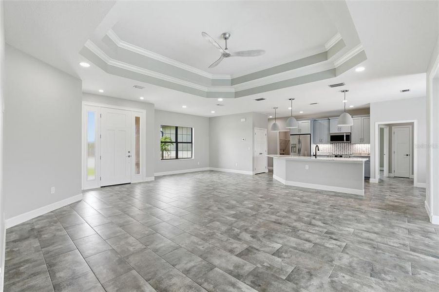 Spacious, unfurnished interior of a new home in , Port Charlotte (Image 29).
