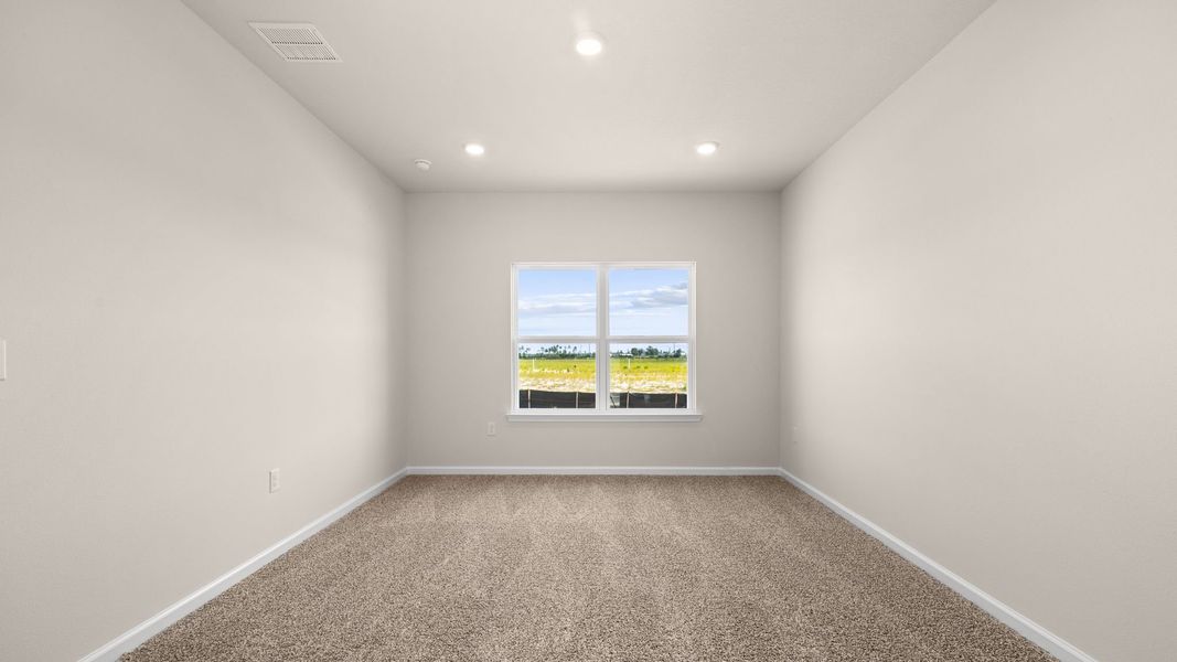 Spacious, unfurnished interior of a new home in Hodges Bayou Plantation, Panama City (Image 27).