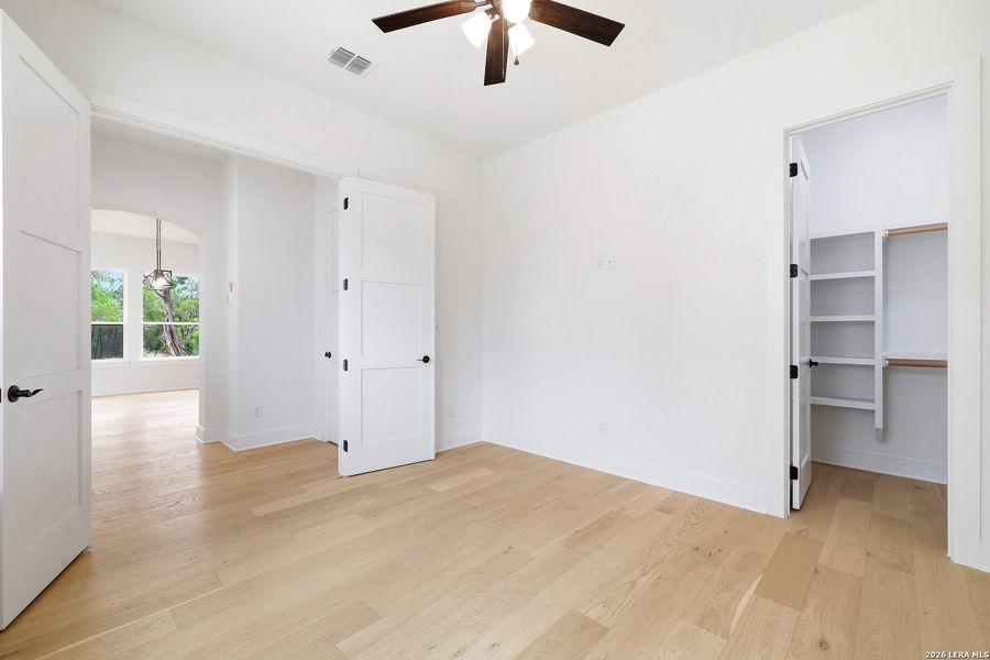 Spacious, unfurnished interior of a new home in , New Braunfels (Image 77).