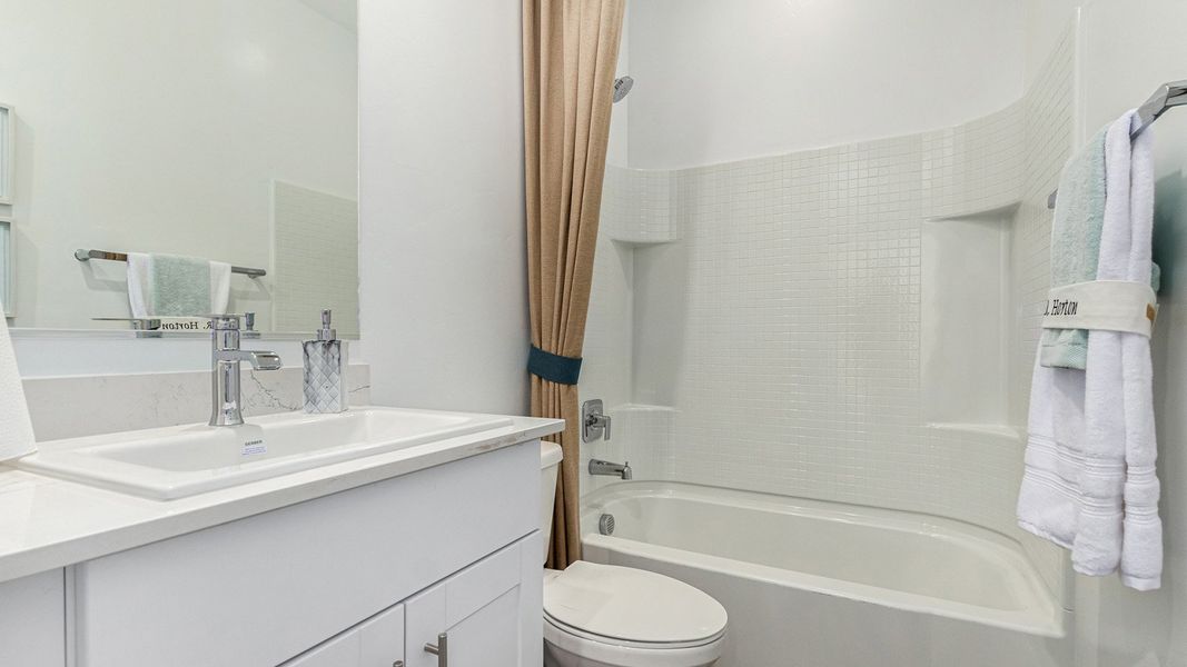 Furnished interior view inside a new home in Sahuarita Acres, Sahuarita (Image 26).