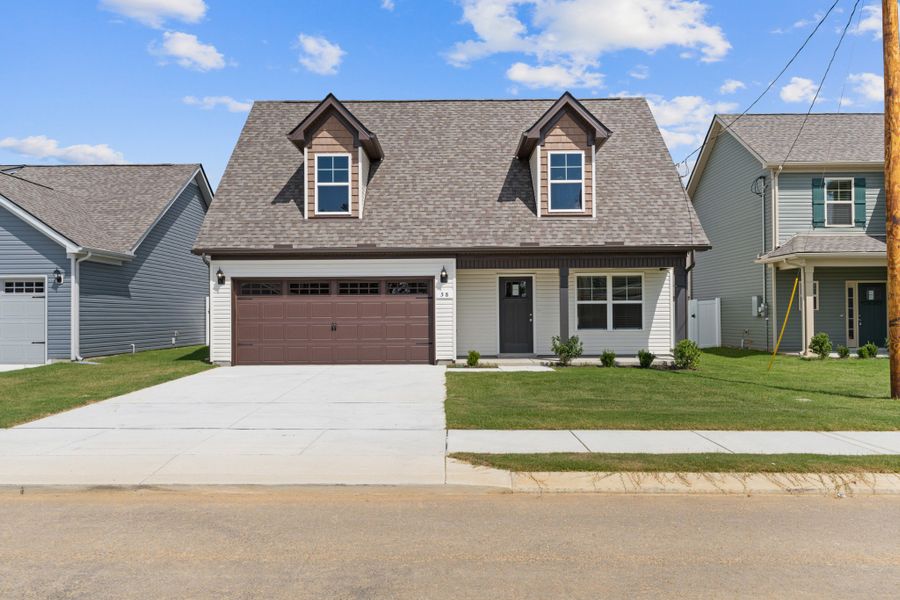 Front exterior of a home in the Stonehenge community, located in Manchester, TN (Image 18).