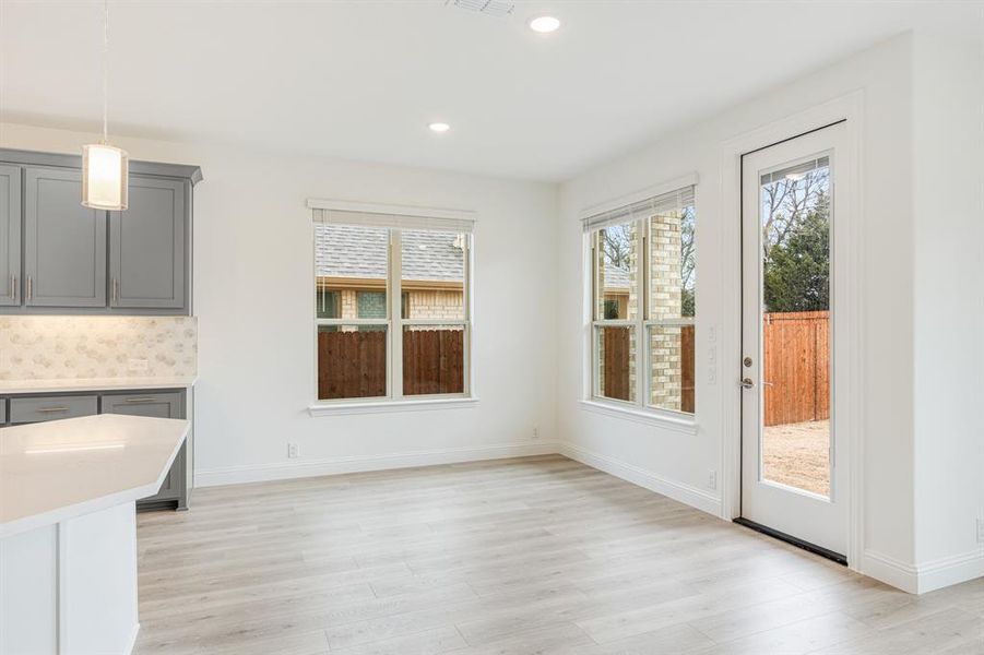 Spacious, unfurnished interior of a new home in Ridgepoint, Midlothian (Image 33).