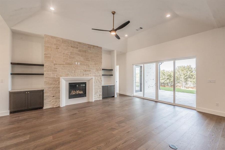 Spacious, unfurnished interior of a new home in , Haslet (Image 17). Spacious, unfurnished interior of a new home in , Haslet (Image 17).