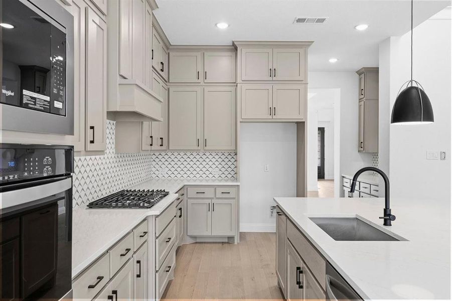 DAL_Mustang Lakes_Marietta_3524 Birdstone Ct (15) DAL_Mustang Lakes_Marietta_3524 Birdstone Ct (15)