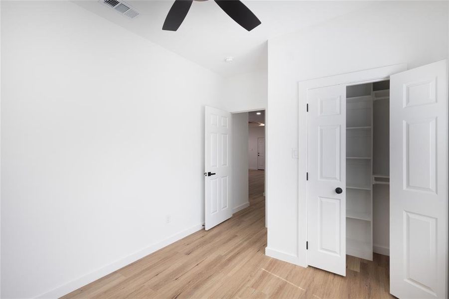 Spacious, unfurnished interior of a new home in , Mabank (Image 28).