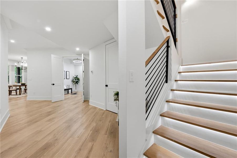 Spacious, unfurnished interior of a new home in , Marietta (Image 24).