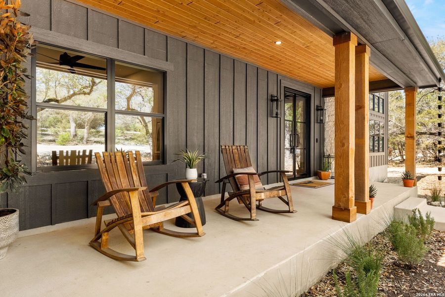 Exterior details and patio area of a home in , New Braunfels (Image 3).