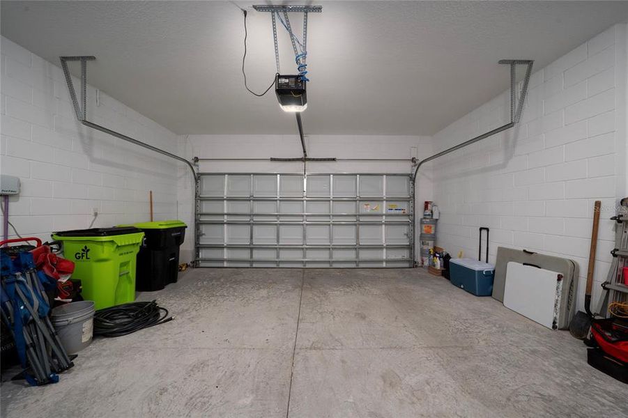 Spacious, unfurnished interior of a new home in Waterstone, Groveland (Image 20).