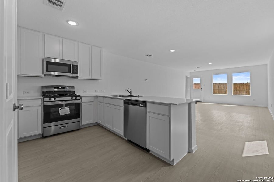 Furnished interior view inside a new home in , New Braunfels (Image 7). Furnished interior view inside a new home in , New Braunfels (Image 7).