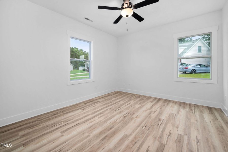 32-web-or-mls-50-southern-village-dr