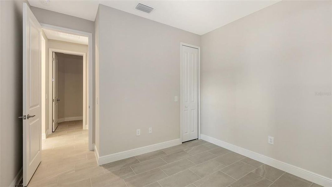Spacious, unfurnished interior of a new home in , Venice (Image 16).