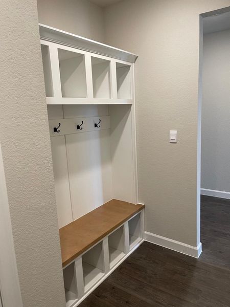 Image 8 of a home in Wellborn Settlement.