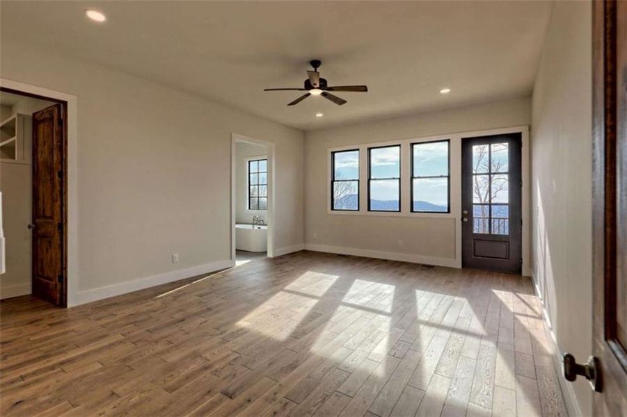 Spacious, unfurnished interior of a new home in , Clayton (Image 43).