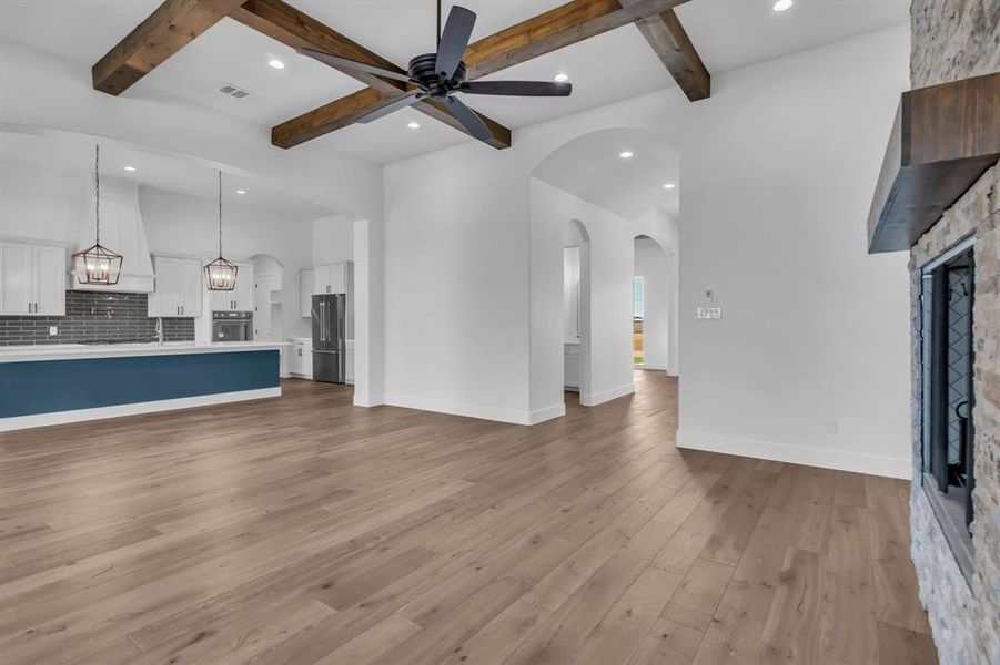 Spacious, unfurnished interior of a new home in , Venus (Image 27).