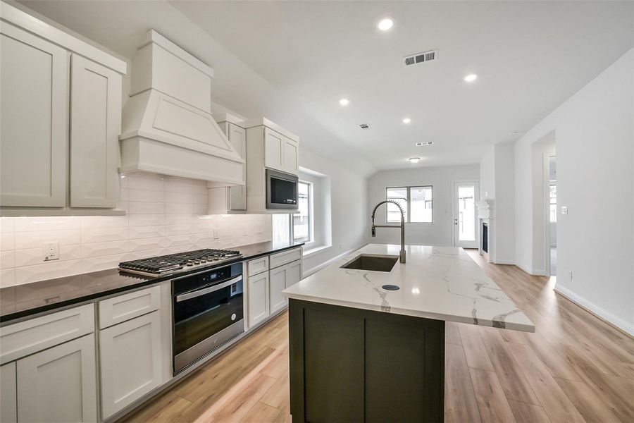 Furnished interior view inside a new home in Sienna 40', Missouri City (Image 11). Furnished interior view inside a new home in Sienna 40', Missouri City (Image 11).
