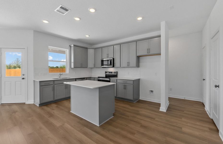 Furnished interior view inside a new home in County View, Temple (Image 7).