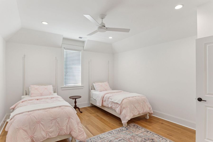 Furnished interior view inside a new home in Daniel Island Park, Charleston (Image 58).