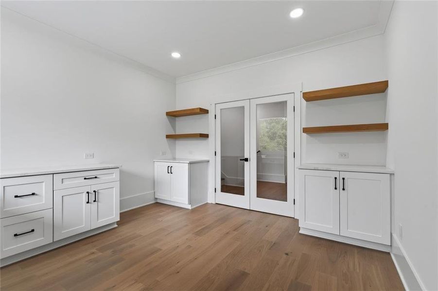 Image 84 of a home in .