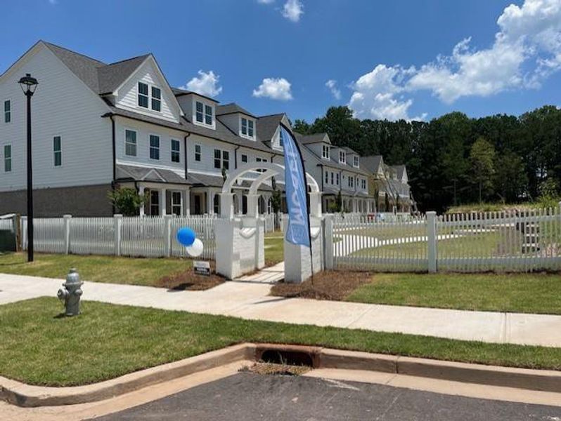 Community amenities in The Village at River Green, Canton (Image 27).