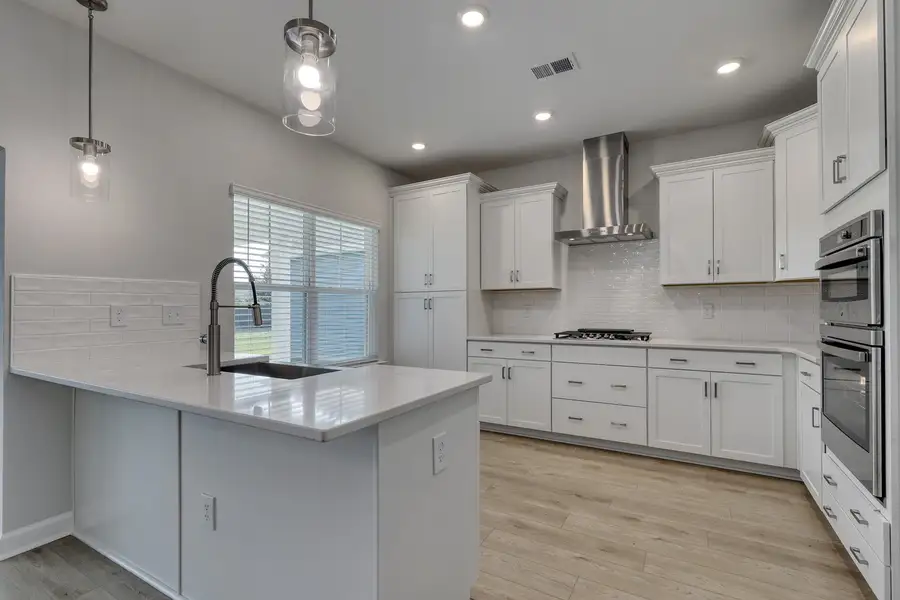Furnished interior view inside a new home in Arcadia, Myrtle Beach (Image 12).