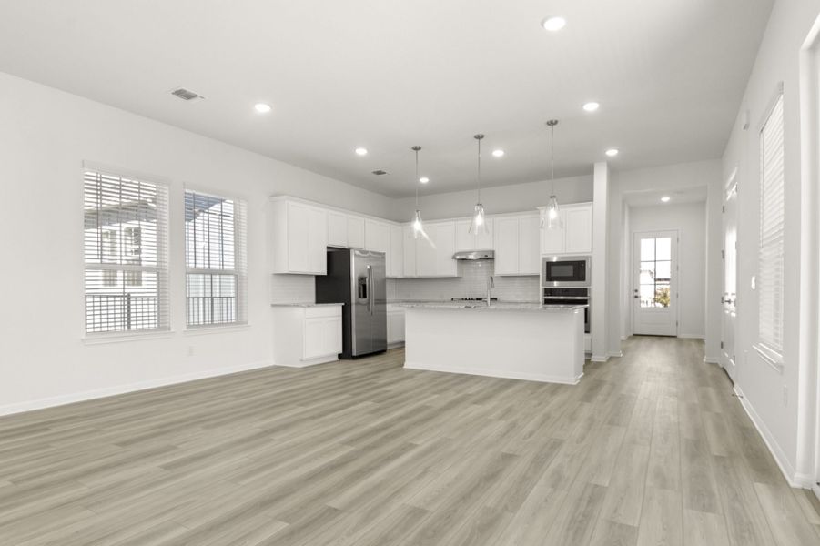 Spacious, unfurnished interior of a new home in Easton Park, Austin (Image 25).