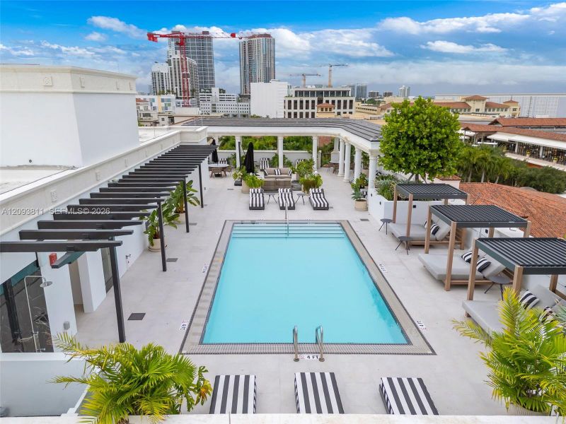Community amenities in , Coral Gables (Image 33).