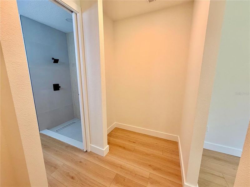 Spacious, unfurnished interior of a new home in , Port Charlotte (Image 44).