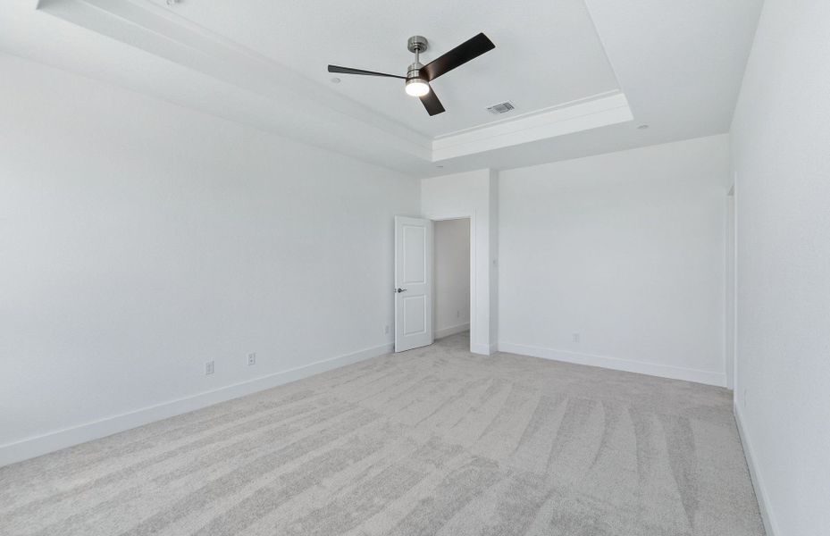 Spacious, unfurnished interior of a new home in Northpoint at Old Settlers, Round Rock (Image 36).