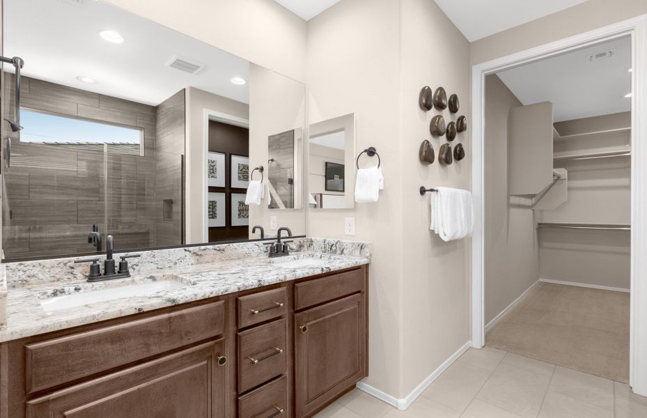 Representative furnished interior of a home built from the Bergamot by Del Webb in Sun City Anthem at Merrill Ranch, Florence (Image 10).