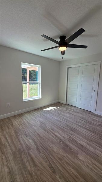 Spacious, unfurnished interior of a new home in , Dunnellon (Image 10).