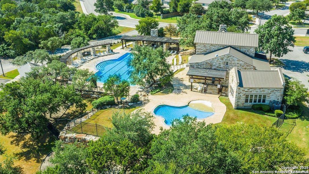 Community amenities in Redbird Ranch, San Antonio (Image 35).