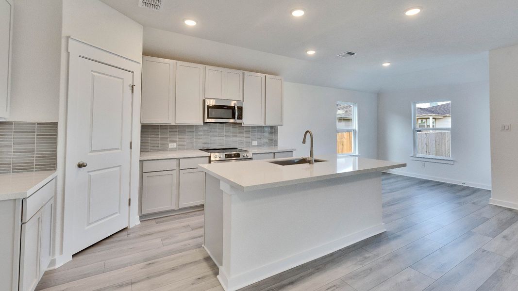 Blanton Floor Plan - Representative Photos