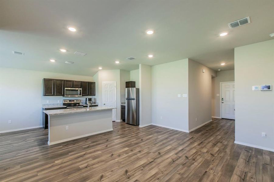 Spacious, unfurnished interior of a new home in , Waco (Image 16). Spacious, unfurnished interior of a new home in , Waco (Image 16).
